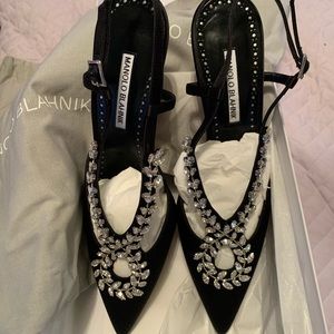 NIB Manolo Blahnik Sibusata Crystal Satin Heel
